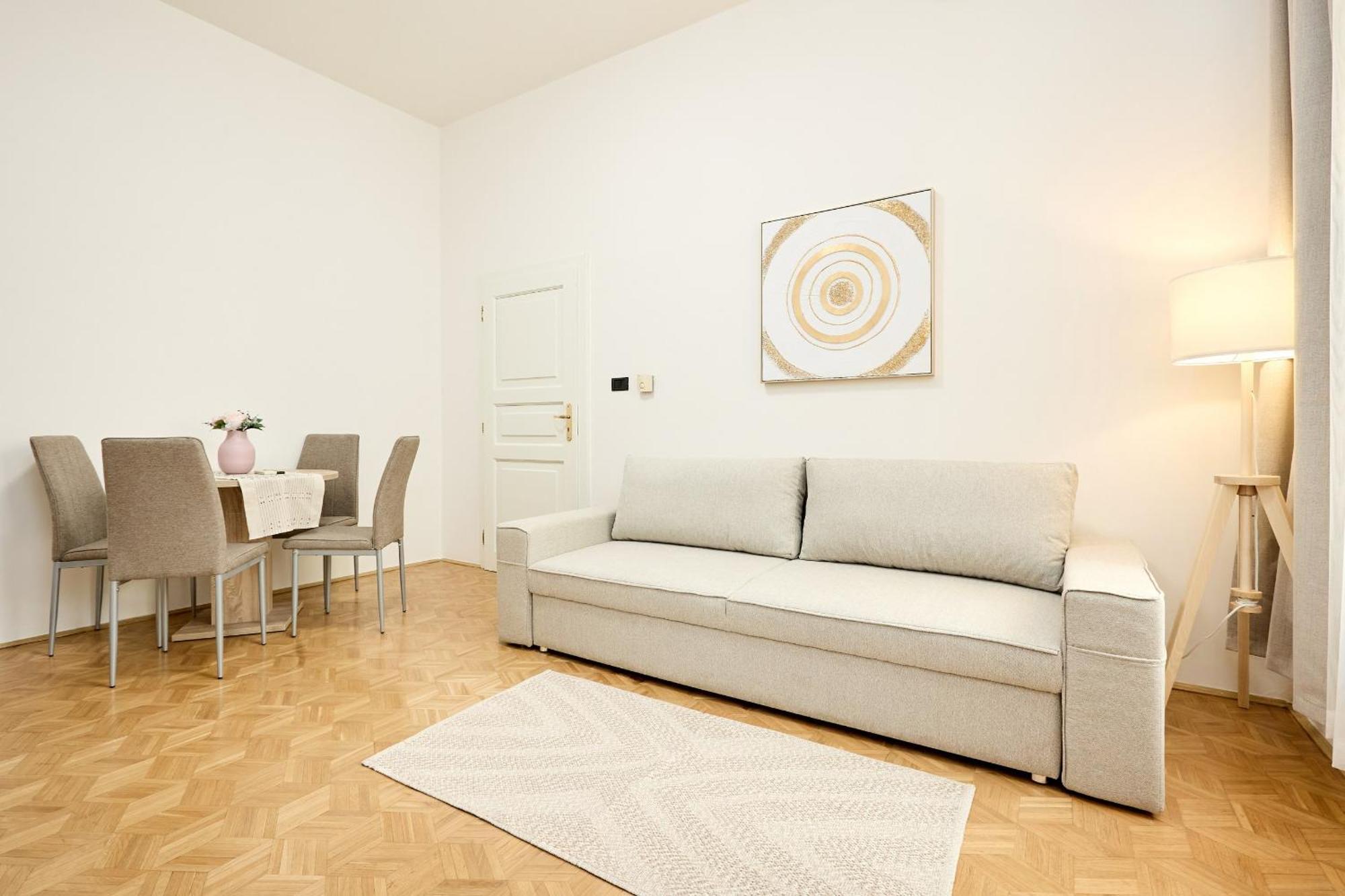Alma Apartment *